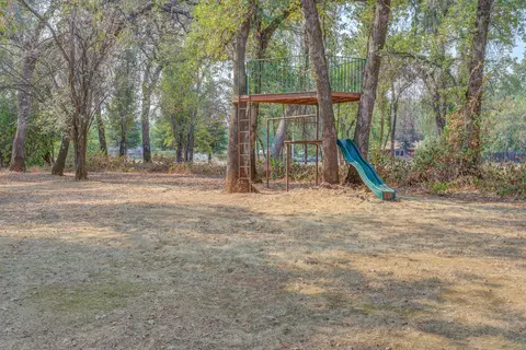 1321 Rose Ln, Redding, CA 96003 photo 18