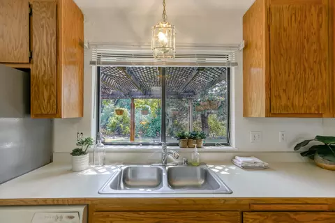 2947 Lake Redding Dr, Redding, CA 96003 photo 43