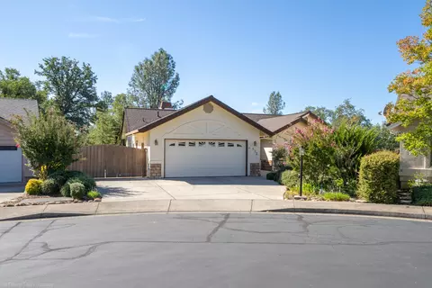 432 Franciscan Trl, Redding, CA 96003 photo 1