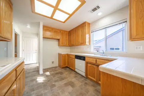 432 Franciscan Trl, Redding, CA 96003 photo 8