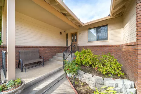 1525 El Capitan Dr, Redding, CA 96001 photo 5