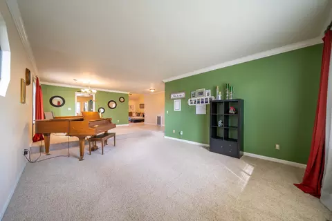 1525 El Capitan Dr, Redding, CA 96001 photo 8