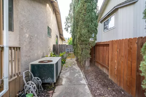 1525 El Capitan Dr, Redding, CA 96001 photo 37
