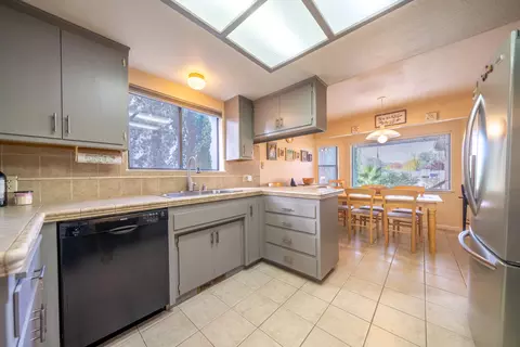 1525 El Capitan Dr, Redding, CA 96001 photo 14