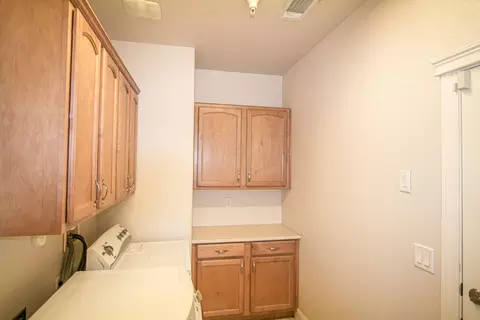 2052 Hedgerow Ave, Redding, CA 96003 photo 24