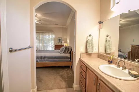 2052 Hedgerow Ave, Redding, CA 96003 photo 23