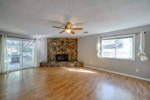 1971 Cameo Ct, Redding, CA 96002 photo 6