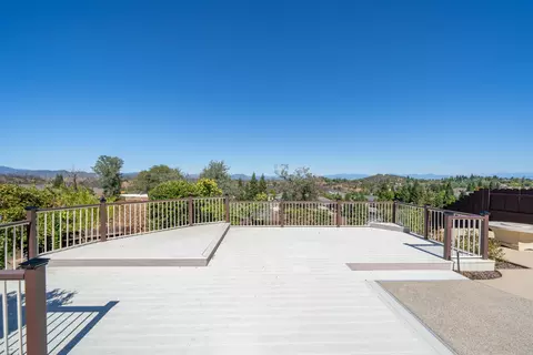 1507 Brinn Dr, Redding, CA 96001 photo 32