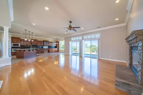 1507 Brinn Dr, Redding, CA 96001 photo 10