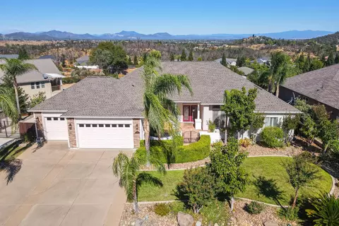 1507 Brinn Dr, Redding, CA 96001 photo 1