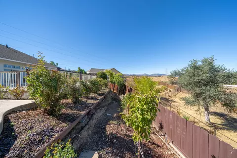 1507 Brinn Dr, Redding, CA 96001 photo 36