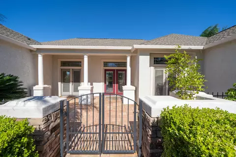 1507 Brinn Dr, Redding, CA 96001 photo 2