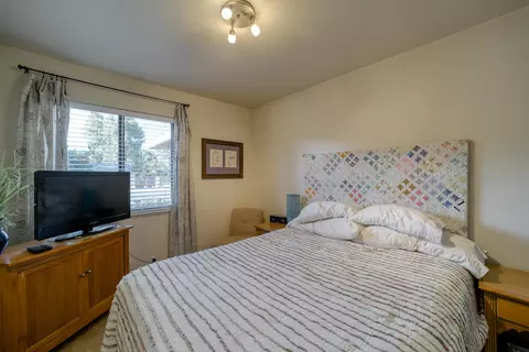 1867 Silverfield Loop, Redding, CA 96002 photo 19