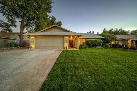 1867 Silverfield Loop, Redding, CA 96002 photo 1