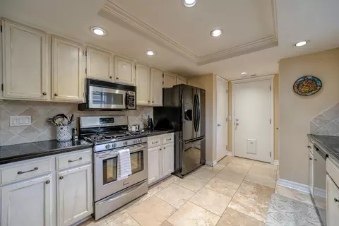 1867 Silverfield Loop, Redding, CA 96002 photo 12