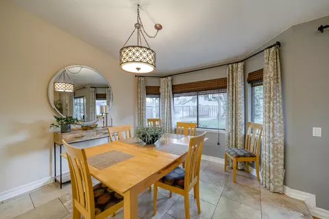 1867 Silverfield Loop, Redding, CA 96002 photo 9