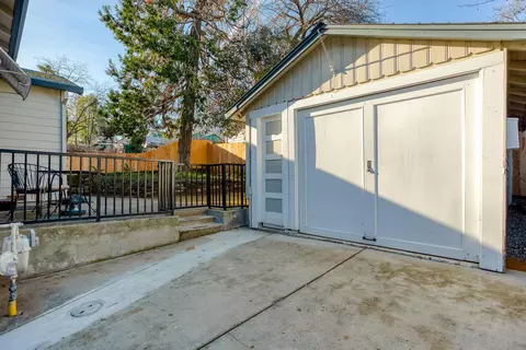 1602 Olive Ave, Redding, CA 96001 photo 14