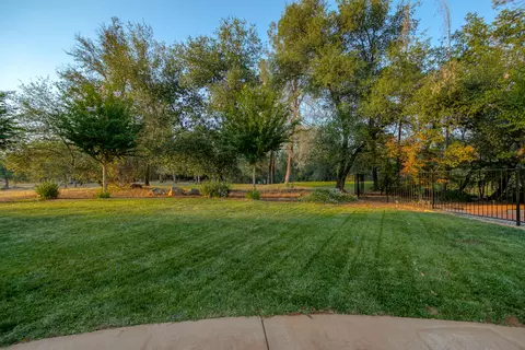 13497 Tierra Heights Rd, Redding, CA 96003 photo 71