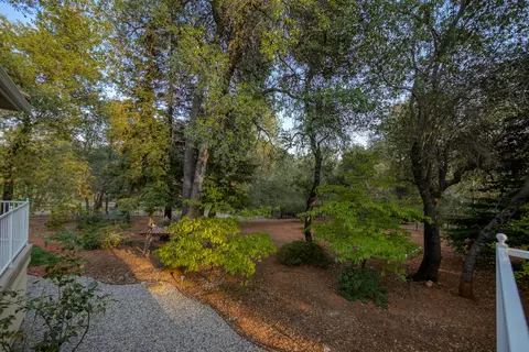 13497 Tierra Heights Rd, Redding, CA 96003 photo 73