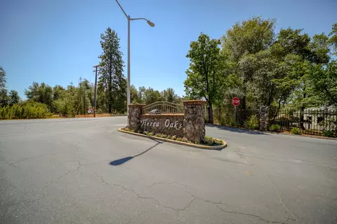 13497 Tierra Heights Rd, Redding, CA 96003 photo 87