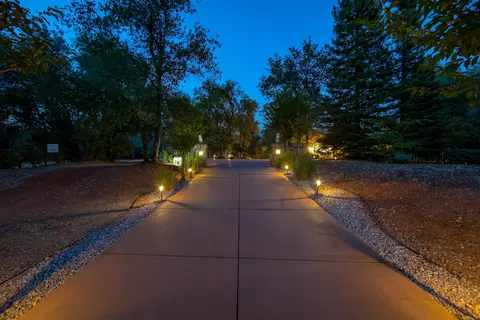 13497 Tierra Heights Rd, Redding, CA 96003 photo 2