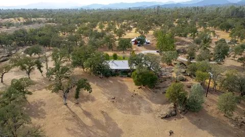 21833 Squaw Grass Trl, Redding, CA 96003 photo 14