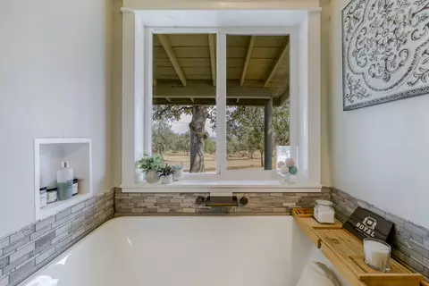 21833 Squaw Grass Trl, Redding, CA 96003 photo 40