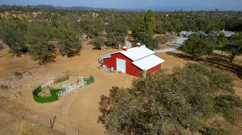 21833 Squaw Grass Trl, Redding, CA 96003 photo 4