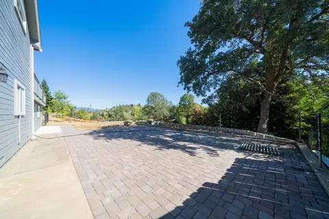 3733 Fairoaks Ct, Redding, CA 96001 photo 24