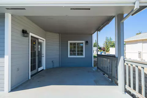 3733 Fairoaks Ct, Redding, CA 96001 photo 20