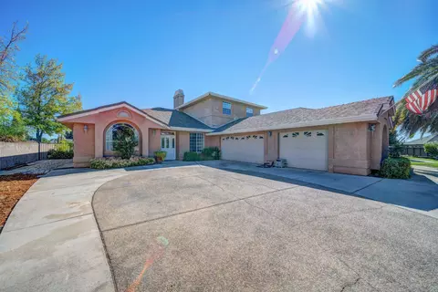 131 Ironwood Ln, Redding, CA 96003 photo 3