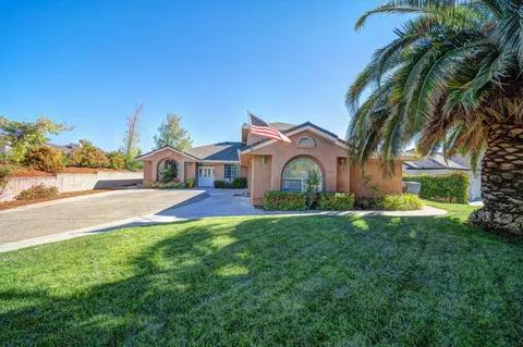 131 Ironwood Ln, Redding, CA 96003 photo 2