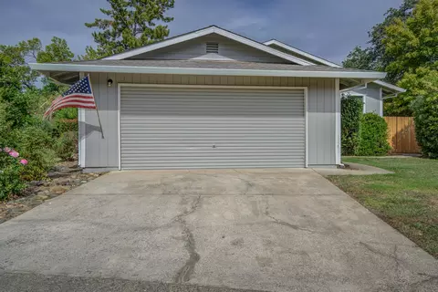 1885 Pineland Ct, Redding, CA 96002 photo 6