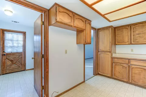 1885 Pineland Ct, Redding, CA 96002 photo 14