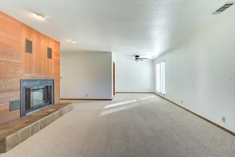 1885 Pineland Ct, Redding, CA 96002 photo 7