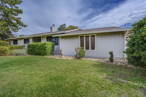1885 Pineland Ct, Redding, CA 96002 photo 3