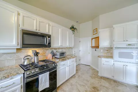 2930 Panorama Dr, Redding, CA 96003 photo 30