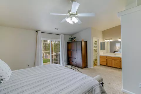 2930 Panorama Dr, Redding, CA 96003 photo 8