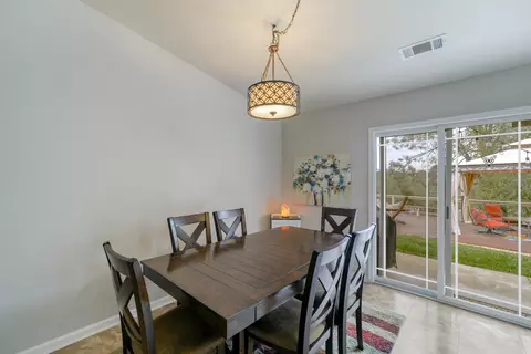 2930 Panorama Dr, Redding, CA 96003 photo 6