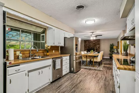 3753 Victoire Way, Redding, CA 96002 photo 10