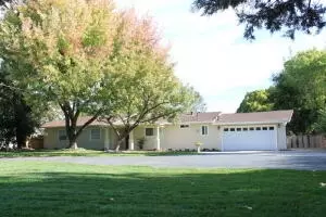 6833 Riverside Dr, Redding, CA 96001 photo 1