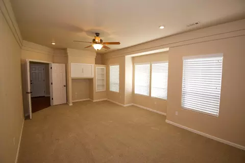 3818 Siskiyou St, Redding, CA 96001 photo 8