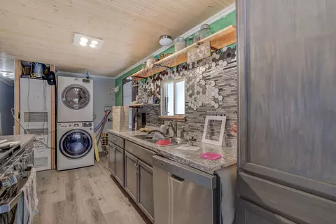 4530 Chippewa Ln, Redding, CA 96003 photo 8