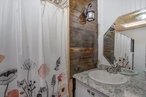 4530 Chippewa Ln, Redding, CA 96003 photo 11