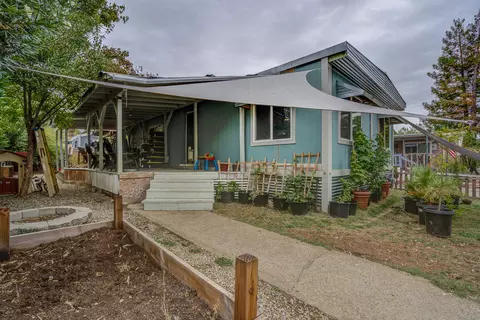 4530 Chippewa Ln, Redding, CA 96003 photo 1