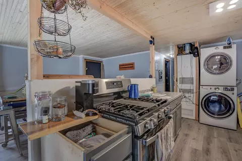4530 Chippewa Ln, Redding, CA 96003 photo 9
