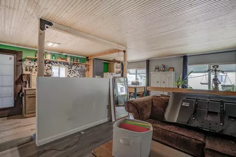 4530 Chippewa Ln, Redding, CA 96003 photo 2