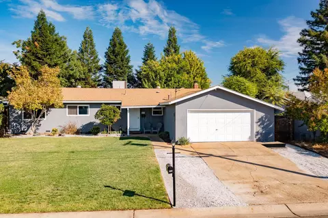 2568 Belladonna St, Redding, CA 96002 photo 1
