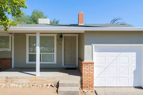 2907 West Way, Redding, CA 96002 photo 2