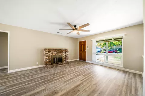 2907 West Way, Redding, CA 96002 photo 3